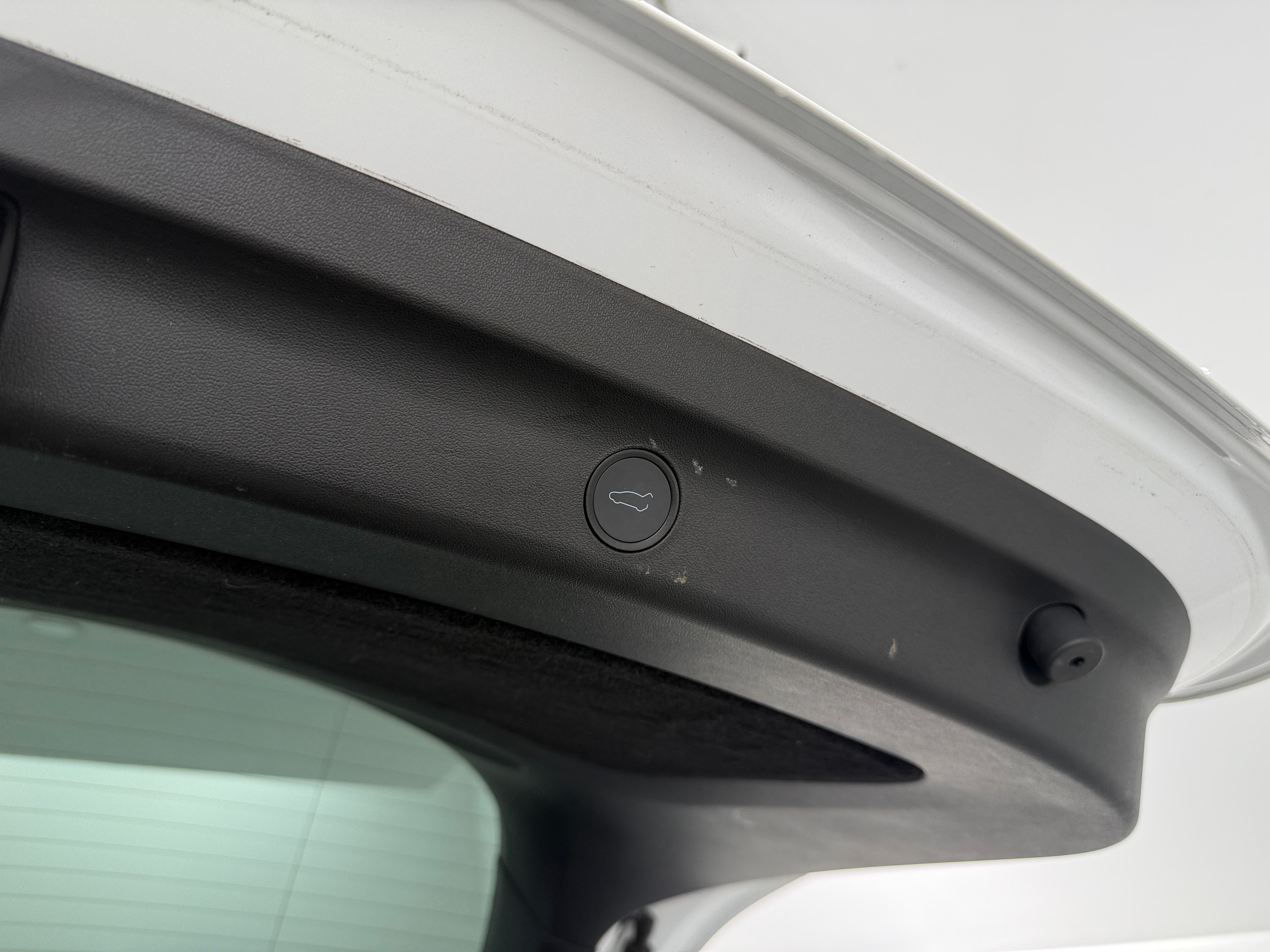 tesla model y 2022 7SAYGDEF7NF317868 image